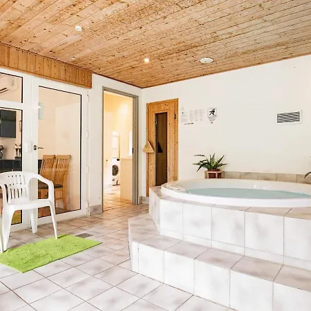 4 Star Holiday In Bl Vand Blåvand