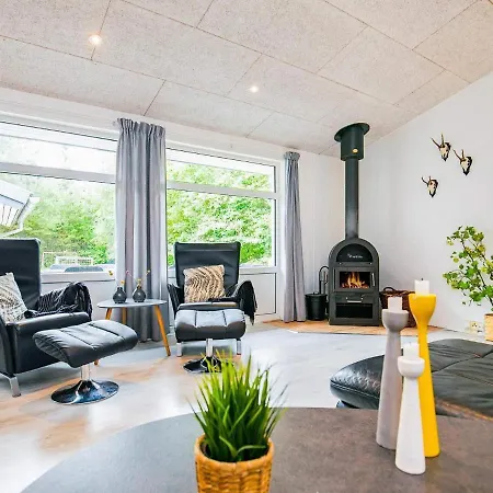 4 Star Holiday In Bl Vand Blavand